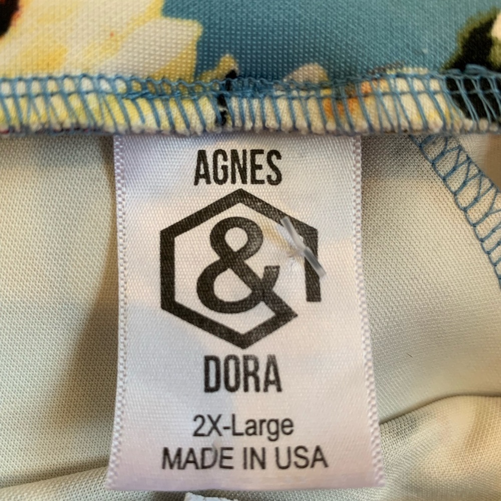 Agnes & Dora Plus size Floral Stretch Skirt, Size 2X - Picture 5 of 6